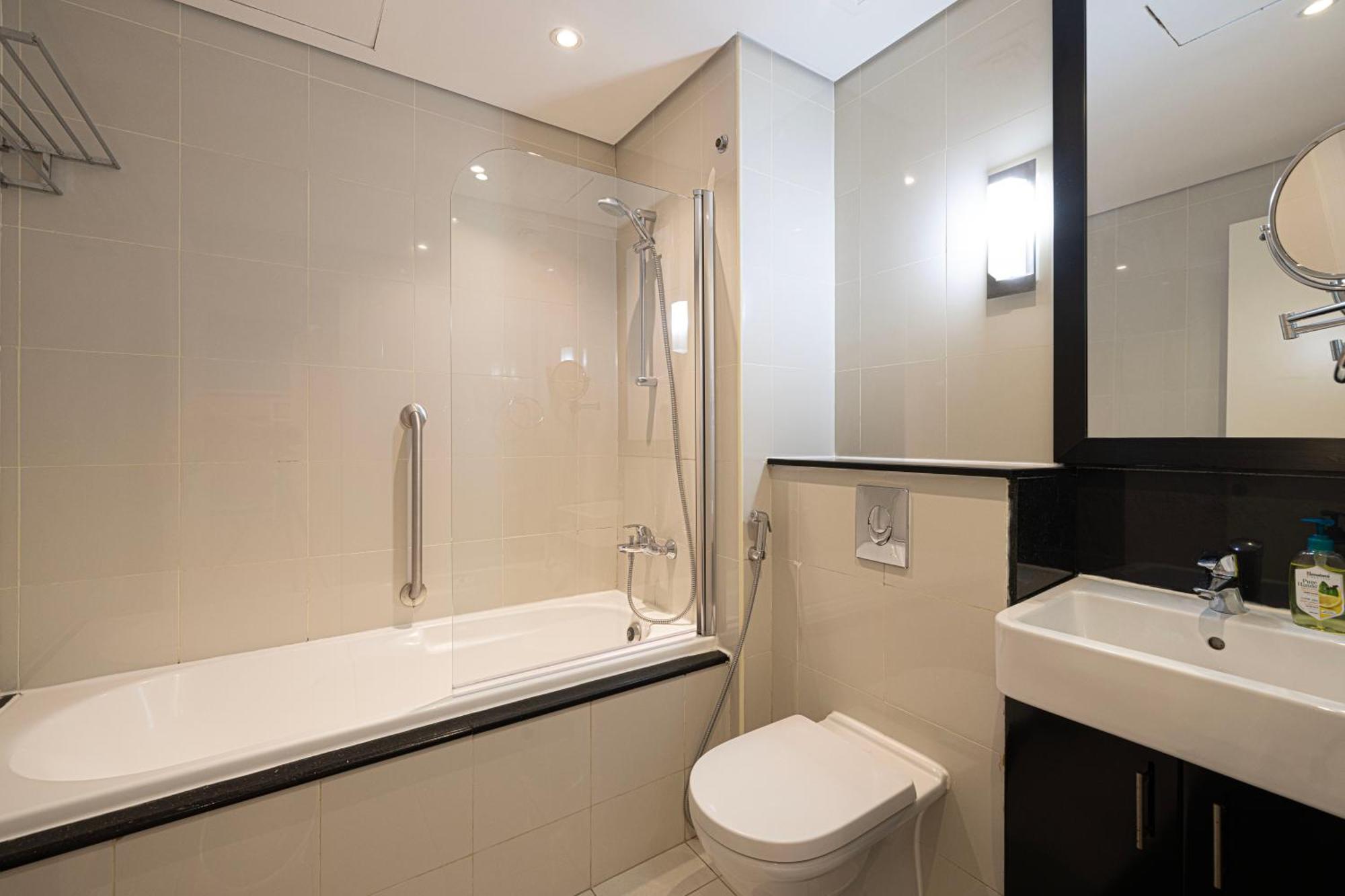 Next'House - Downtown Views Host Hostel Dubai Ngoại thất bức ảnh